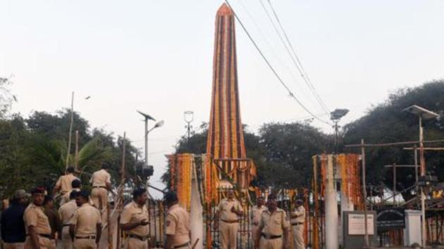 Police personnel at Koregaon Bhima Vijay Stambh in Pune.(Pratham Gokhale/HT Photo) Police personnel at Koregaon Bhima Vijay Stambh in Pune.(Pratham Gokhale/HT Photo)
