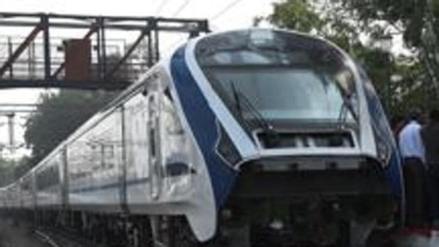 A view of the first Made-in-India engine-less train - named Train 18 at Safdarjung station, during its trial run in New Delhi, India(Mohd Zakir/HT PHOTO)