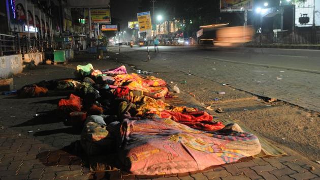 A police patrol police team found the woman’s body under just one blanket on the pavement outside Lady Irwin College, close to the Mandi House Metro station(File) A police patrol police team found the woman’s body under just one blanket on the pavement outside Lady Irwin College, close to the Mandi House Metro station(File)