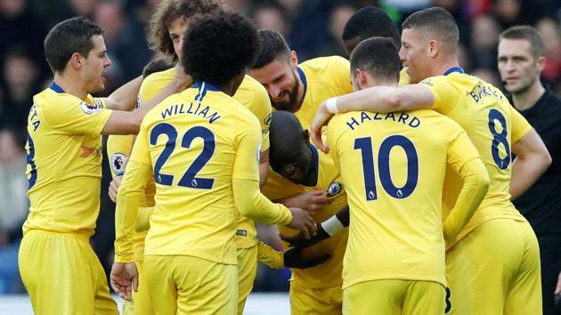 Chelsea's N'Golo Kante celebrates with team mates after scoring their first goal.(REUTERS)