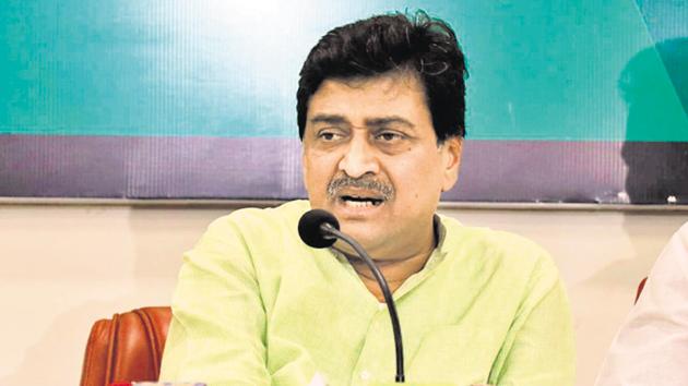 Congress chief Ashok Chavan questions CM’s silence on Rafale deal (HT Photo) Congress chief Ashok Chavan questions CM’s silence on Rafale deal (HT Photo)