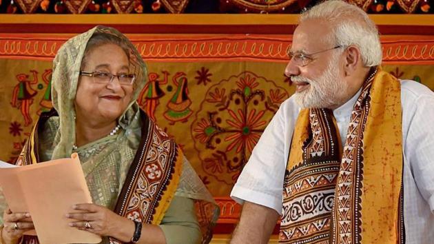 Prime Minister Narendra Modi with Sheikh Hasina.(PTI file photo)