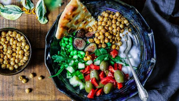 Close interactions between the brain and the digestive system are able to reinforce food intake. Close interactions between the brain and the digestive system are able to reinforce food intake.