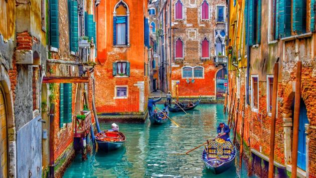 Visitors to Venice will have to pay a new tax to help cover the costs of keeping the tourist-thronged historic city clean and safe. (Unsplash) Visitors to Venice will have to pay a new tax to help cover the costs of keeping the tourist-thronged historic city clean and safe. (Unsplash)