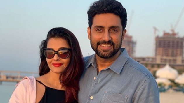 Aishwarya Rai, Abhishek Bachchan and Aaradhya wish you all a happy New Year.