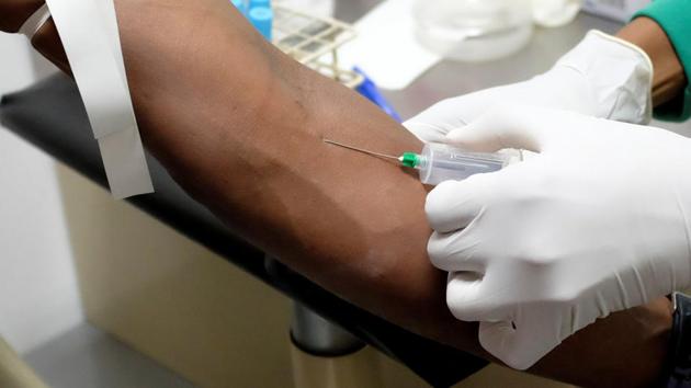 The 19-year-old youth from Kamuthi in Ramanathapuram district was said to be distraught that his HIV infected blood had been transfused to a pregnant woman. Both the pregnant woman and her unborn child have been diagnosed to be HIV positive.(REUTERS/REPRESENTATIVE IMAGE) The 19-year-old youth from Kamuthi in Ramanathapuram district was said to be distraught that his HIV infected blood had been transfused to a pregnant woman. Both the pregnant woman and her unborn child have been diagnosed to be HIV positive.(REUTERS/REPRESENTATIVE IMAGE)