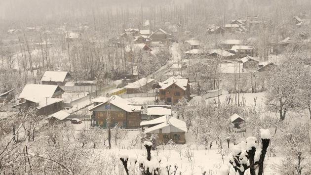 An army soldier was killed and another injured after an avalanche hit an army post in Sawjian sector of Poonch district in Jammu and Kashmir. The deceased has been identified as Lance Naik Sapan Mehra of Kangra, Himachal Pradesh. The other sepoy, Harpreet Singh of Punjab, was taken to nearby army’s health facility for treatment. (Waseem Andrabi / HT File) An army soldier was killed and another injured after an avalanche hit an army post in Sawjian sector of Poonch district in Jammu and Kashmir. The deceased has been identified as Lance Naik Sapan Mehra of Kangra, Himachal Pradesh. The other sepoy, Harpreet Singh of Punjab, was taken to nearby army’s health facility for treatment. (Waseem Andrabi / HT File)