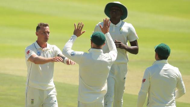 South Africa's Dale Steyn celebrates taking the wicket of Pakistan's Mohammad Abbas with team mates REUTERS/Mike Hutchings(REUTERS)