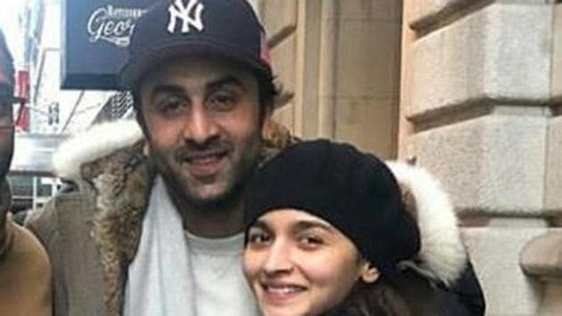 Ranbir Kapoor and Alia Bhatt pose for a picture in New York.(Twitter)