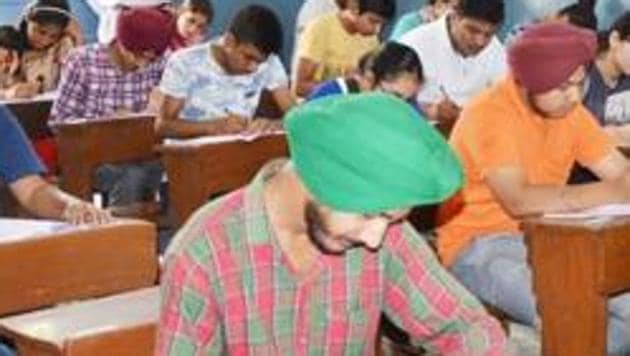 Two Ludhiana-based students made the city proud by being among the highest scorers in the city in the Common Admission Test (CAT) 2018.(HT File Photo)