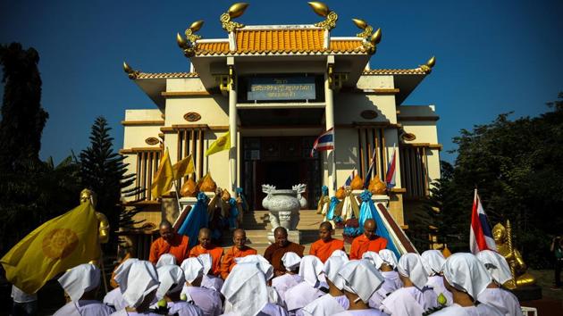 One option for devout Thai women is to become white-clad Buddhist nuns, who follow a less strict religious regimen than monks and are often relegated to housekeeping tasks in temples. (Athit Perawongmetha / REUTERS) One option for devout Thai women is to become white-clad Buddhist nuns, who follow a less strict religious regimen than monks and are often relegated to housekeeping tasks in temples. (Athit Perawongmetha / REUTERS)