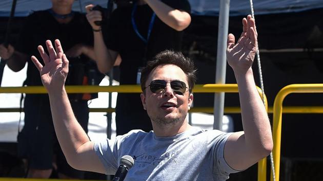 Elon Musk Isn T Keen On Investors Dragging Girlfriend Into Tweet Lawsuit Hindustan Times