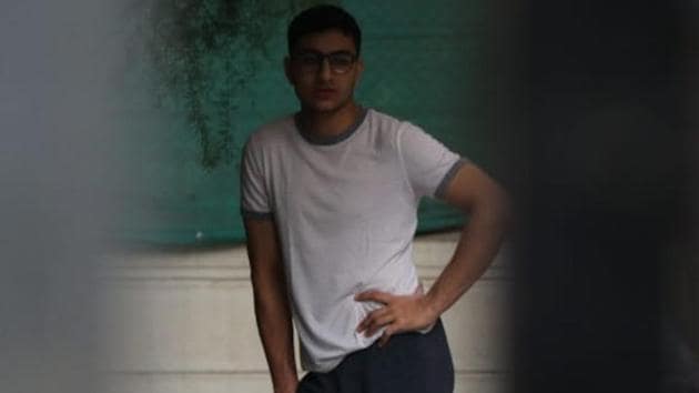 Saif Ali Khan’s son Ibrahim Ali Khan spotted playing cricket. (Viral Bhayani) Saif Ali Khan’s son Ibrahim Ali Khan spotted playing cricket. (Viral Bhayani)