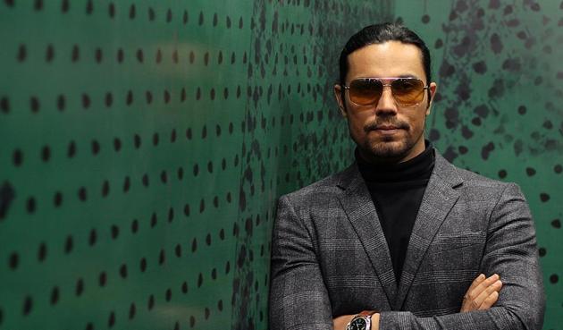 Actor Randeep Hooda says he likes to move ahead and not thinking too much about his work.(Photo: Shivam Saxena/HT)