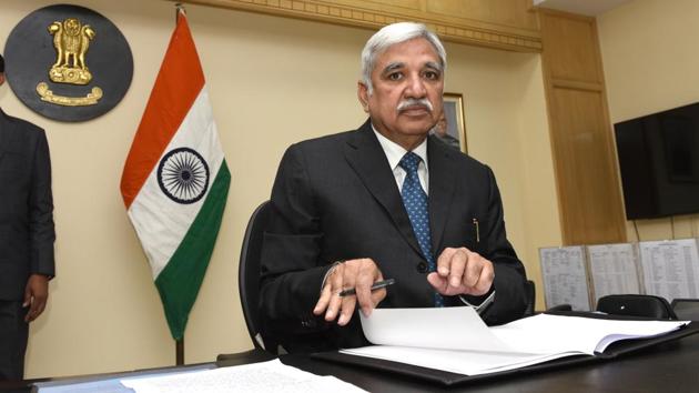 Chief election commissioner Sunil Arora reviewed poll preparedness in Punjab, Haryana and Chandigarh for the forthcoming Lok Sabha elections. (Arvind Yadav/HT File Photo) Chief election commissioner Sunil Arora reviewed poll preparedness in Punjab, Haryana and Chandigarh for the forthcoming Lok Sabha elections. (Arvind Yadav/HT File Photo)