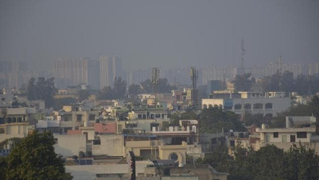 The action against registration of property in illegal colonies was intensified after the building collapse in Shahberi. (HT File / Representative Photo) The action against registration of property in illegal colonies was intensified after the building collapse in Shahberi. (HT File / Representative Photo)