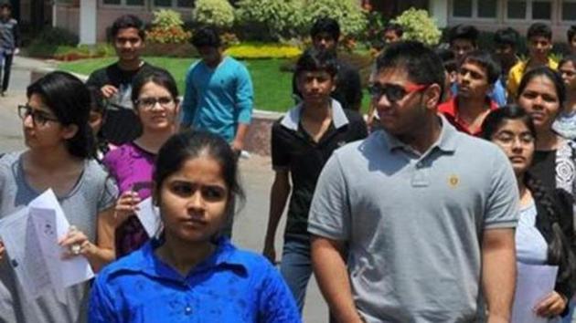 The National Testing Agency (NTA) conducted the JEE main Paper 1 examination on Wednesday, January 9, 2019. Here is what students across India said after the examination. (HT file) The National Testing Agency (NTA) conducted the JEE main Paper 1 examination on Wednesday, January 9, 2019. Here is what students across India said after the examination. (HT file)