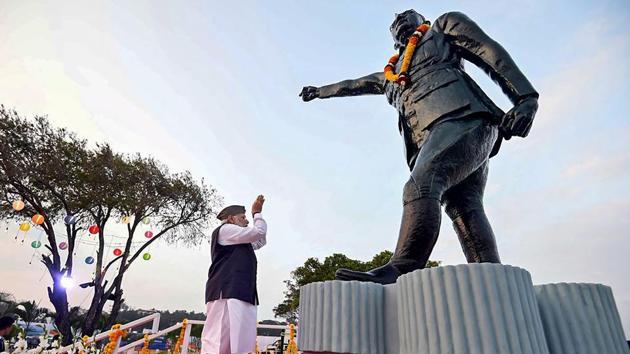 Prime Minister Narendra Modi pays tribute to Netaji Subhas Chandra Bose at Marina Park in Port Blair, Andaman and Nicobar Islands, Dec 30, 2018, to mark the 75th anniversary of the hoisting of tricolour on Indian soil by Netaji Subhas Chandra Bose.(PTI)