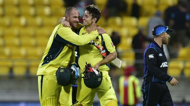 File image of Mitchell Marsh (centre).(AFP)