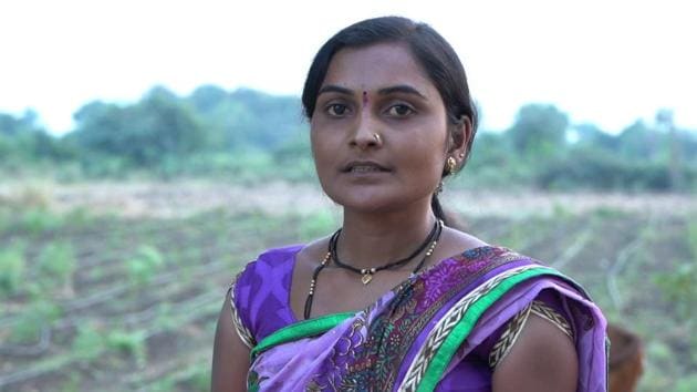 Vaishali Yede from Rajur village in Yavatmal district, who will now inaugurate the meet on Friday, is a distressed farm widow, living with two sons. (HT Photo) Vaishali Yede from Rajur village in Yavatmal district, who will now inaugurate the meet on Friday, is a distressed farm widow, living with two sons. (HT Photo)