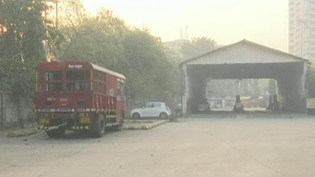 The Dharavi BEST depot, Mumbai. The BEST workers unions have been on strike to demand better wages and other benefits since Monday midnight.(ANI @Twitter)