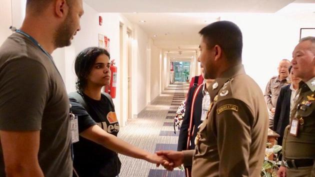 Saudi teen Rahaf Mohammed al-Qunun is greeted by Thai immigration authorities and UNHCR officials at a hotel inside Suvarnabhumi Airport in Bangkok, Thailand. (Thailand Immigration Police via REUTERS ) Saudi teen Rahaf Mohammed al-Qunun is greeted by Thai immigration authorities and UNHCR officials at a hotel inside Suvarnabhumi Airport in Bangkok, Thailand. (Thailand Immigration Police via REUTERS )