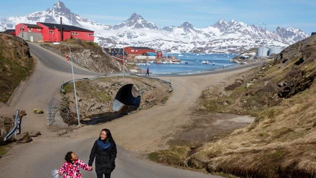 For many in Greenland, it is a daily reality. “About eight in 10 residents say that they have directly experienced climate change, over 60% think that it’s extremely important or very important to them personally... and slightly less than half the population think that climate change will harm them,” Kelton Minor, one of the survey’s authors said. (Lucas Jackson / REUTERS) For many in Greenland, it is a daily reality. “About eight in 10 residents say that they have directly experienced climate change, over 60% think that it’s extremely important or very important to them personally... and slightly less than half the population think that climate change will harm them,” Kelton Minor, one of the survey’s authors said. (Lucas Jackson / REUTERS)