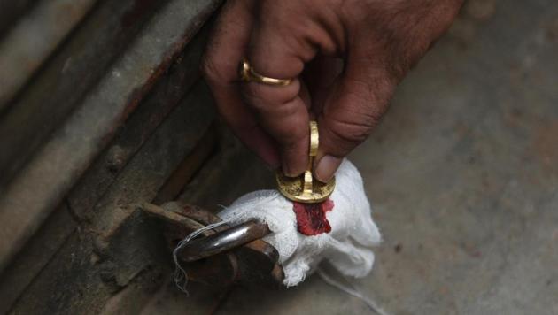 The East Delhi Municipal Corporation started a sealed 14 factories being run illegally in residential areas on Thursday, January 10, 2019.(HT File / Representational Photo)