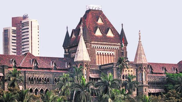 The Bombay high court directed the ECI to file an affidavit elaborating the steps it proposed to take to prohibit political advertisements on social media during the 48 hours.(HT FILE)
