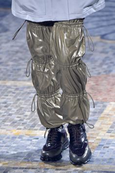 A model presents a creation for fashion house Ermenegildo Zegna during the Men's Fall/Winter 2019/20 fashion shows in Milan, on January 11, 2019. (Photo by Andreas SOLARO / AFP) (AFP)