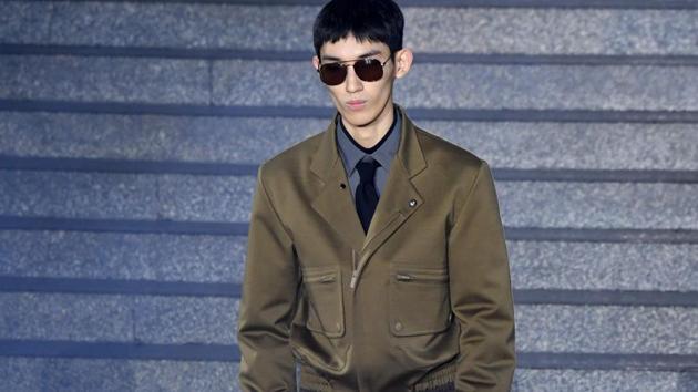 A model presents a creation for fashion house Ermenegildo Zegna during the Men's Fall/Winter 2019/20 fashion shows in Milan, on January 11, 2019. (Photo by Andreas SOLARO / AFP) (AFP)