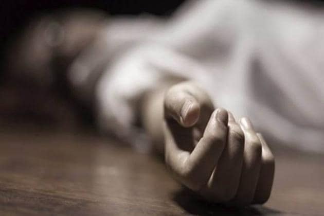 A 28-year-old woman allegedly killed herself in east Delhi’s Mansarovar Park on Thursday, leaving behind a suicide note in which she has accused her husband’s friend of allegedly stalking, blackmailing and seeking sexual favours from her for the past two years.(PTI/ Representative Image)