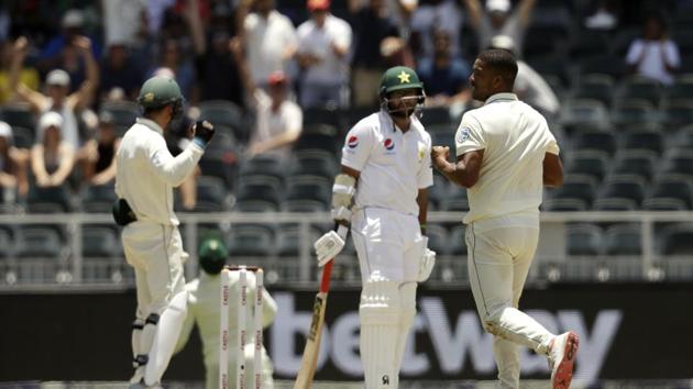 South Africa's bowler Vernon Philander, right, reacts after dismissing Pakistan's batsman Azhar Ali, middle, for a duck on day two of the third cricket test match between South Africa and Pakistan (AP) South Africa's bowler Vernon Philander, right, reacts after dismissing Pakistan's batsman Azhar Ali, middle, for a duck on day two of the third cricket test match between South Africa and Pakistan (AP)