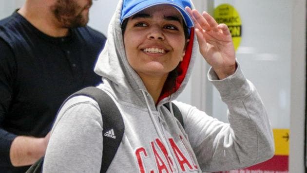 Rahaf Mohammed al-Qunun arrives at Toronto Pearson International Airport in Toronto, Ontario, Canada January 12, 2019.(REUTERS)