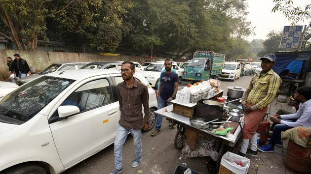 A special task force constituted in April last year to enforce the Supreme Court order to remove encroachments from public spaces found that there were encroachments on Delhi’s arterial roads. (Biplov Bhuyan/HT Photo) A special task force constituted in April last year to enforce the Supreme Court order to remove encroachments from public spaces found that there were encroachments on Delhi’s arterial roads. (Biplov Bhuyan/HT Photo)