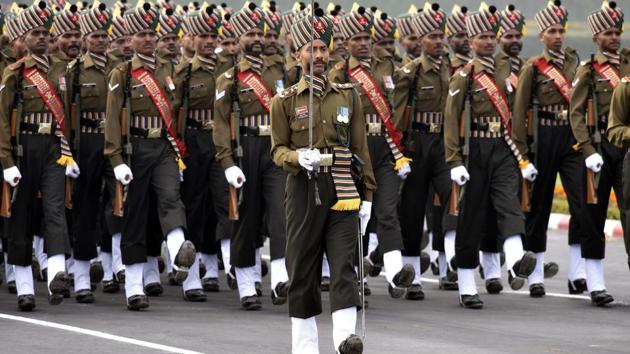 Army soldiers march past during the Army Day Parade at Carriappa Parade Ground in New Delhi. On Tuesday, Prime Minister Narendra Modi greeted soldiers on the occasion of Army Day, saying the nation is proud of their grit and determination. “I bow to their courage and bravery,” he tweeted. (Vipin Kumar / HT Photo)