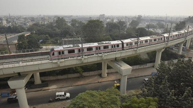 A top view of the Pink line of Delh Metro. A 1.3-km link between Mayur Vihar Pocket-I and Trilokpuri on this line is yet to be completed.(Raj K Raj/HT File) A top view of the Pink line of Delh Metro. A 1.3-km link between Mayur Vihar Pocket-I and Trilokpuri on this line is yet to be completed.(Raj K Raj/HT File)
