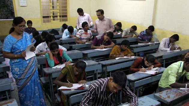 Download UPSESSB Admit Card before February 1.(Hindustan Times) Download UPSESSB Admit Card before February 1.(Hindustan Times)