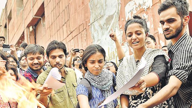 Kanhaiya Kumar, Umar Khalid and Shehla Rashid and other students during a protest event in April 2016.(HT File Photo)