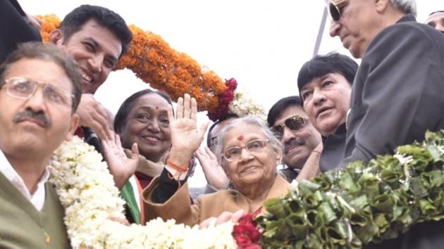 Former Delhi chief minister Sheila Dikshit took over as Delhi Congress chief on Wednesday. In her first comments before taking charge, Dikshit said the party will strategise to meet the challenges ahead. Dikshit spoke of the BJP and AAP in the same breath. “BJP and AAP both are a challenge; we will meet the challenges together,” she said, according to news agency ANI. (Sanjeev Verma / HT Photo) Former Delhi chief minister Sheila Dikshit took over as Delhi Congress chief on Wednesday. In her first comments before taking charge, Dikshit said the party will strategise to meet the challenges ahead. Dikshit spoke of the BJP and AAP in the same breath. “BJP and AAP both are a challenge; we will meet the challenges together,” she said, according to news agency ANI. (Sanjeev Verma / HT Photo)