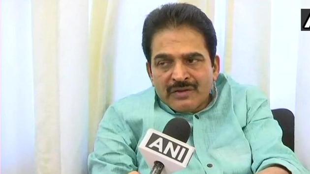 Karnataka Congress in-charge, K C Venugopal, said he was in touch with all Congress MLAs. “This drama is going to end in a day or a two. We are all together, there is no internal fight in Congress,” he said. (ANI/Twitter) Karnataka Congress in-charge, K C Venugopal, said he was in touch with all Congress MLAs. “This drama is going to end in a day or a two. We are all together, there is no internal fight in Congress,” he said. (ANI/Twitter)