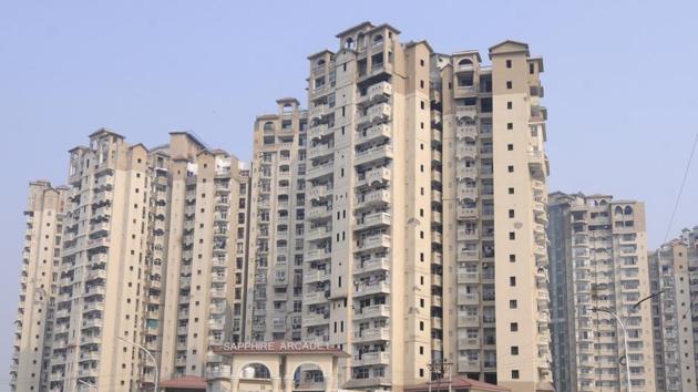 A view of Amrapali Sapphire, at sector 45, in Noida on January 7.(HT Photo)
