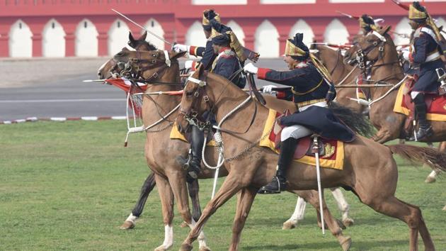 Army personnel charge on horses during the parade in New Delhi. The day is observed with parades and showcases in New Delhi and at the Army’s various headquarters. (Vipin Kumar / HT Photo) Army personnel charge on horses during the parade in New Delhi. The day is observed with parades and showcases in New Delhi and at the Army’s various headquarters. (Vipin Kumar / HT Photo)
