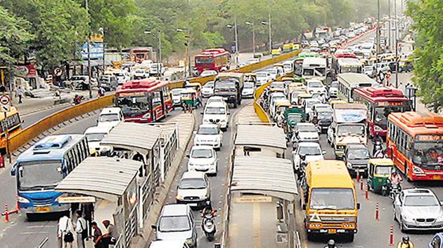 Our streets are full of different kinds of vehicles ranging from bicycles, cycle rickshaws, two-wheelers, three-wheelers, buses and cars. Yet, the focus is always towards moving cars faster, even at a cost of other vehicles.(HT File) Our streets are full of different kinds of vehicles ranging from bicycles, cycle rickshaws, two-wheelers, three-wheelers, buses and cars. Yet, the focus is always towards moving cars faster, even at a cost of other vehicles.(HT File)