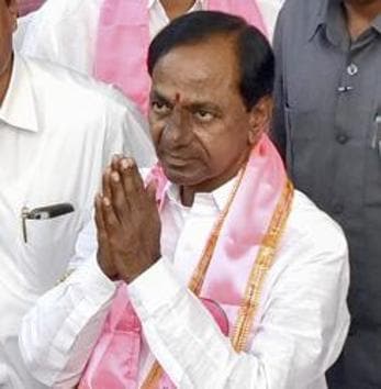 Telangana Rashtra Samithi (TRS) chief K Chandrasekhar Rao.(PTI photo) Telangana Rashtra Samithi (TRS) chief K Chandrasekhar Rao.(PTI photo)