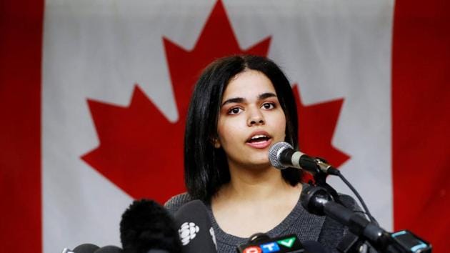 Rahaf Mohammed al-Qunun, an 18-year-old Saudi woman who fled her family, speaks at the COSTI Corvetti Education Centre in Toronto, Ontario, Canada January 15, 2019.(REUTERS)