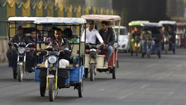 E-rickshaws will be used to reach out to voters who reside in narrow lanes and by-lanes of congested Delhi areas. (HT File Photo) E-rickshaws will be used to reach out to voters who reside in narrow lanes and by-lanes of congested Delhi areas. (HT File Photo)