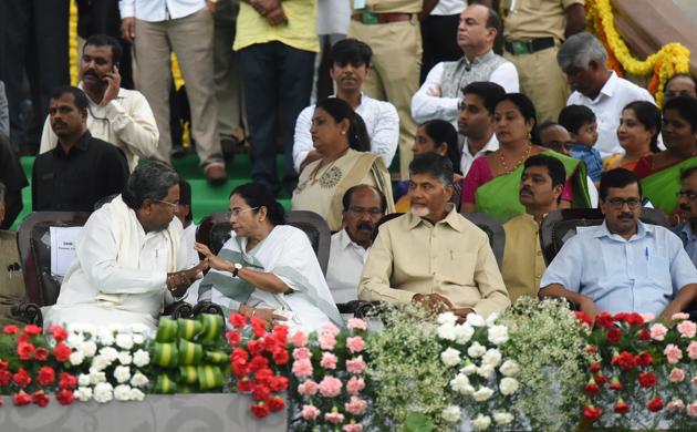 West Bengal chief minister Mamata Banerjee said BJP will not get more than 125 seats in the Lok Sabha elections.(Arijit Sen/HT File Photo)