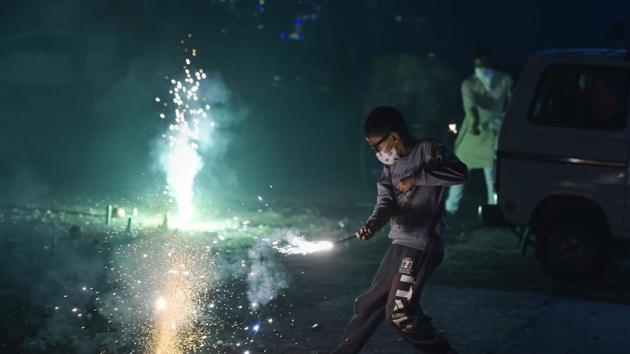High levels of Barium — that is usually found in fireworks — were also detected in all the three samples that were collected a day before, on the day and a day after the festival of Diwali in Delhi.(PTI File)