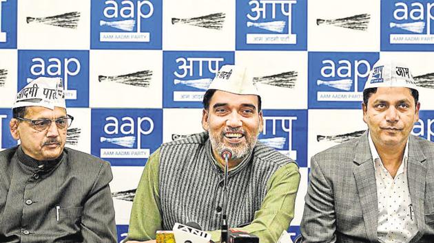 Senior Aam Aadmi Party (AAP) leader Gopal Rai (centre) with other AAP leaders speaks to media during a press conference, at party office, in New Delhi, on Thursday, January 17, 2019. (Biplov Bhuyan/HT Photo) Senior Aam Aadmi Party (AAP) leader Gopal Rai (centre) with other AAP leaders speaks to media during a press conference, at party office, in New Delhi, on Thursday, January 17, 2019. (Biplov Bhuyan/HT Photo)